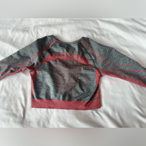 Gym shark reversible crop top - Picture 3 of 3